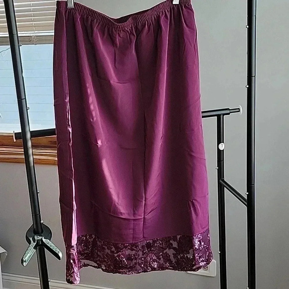 Maggie Sweet Flowy Skirt Purple Size 1X - Picture 1 of 8